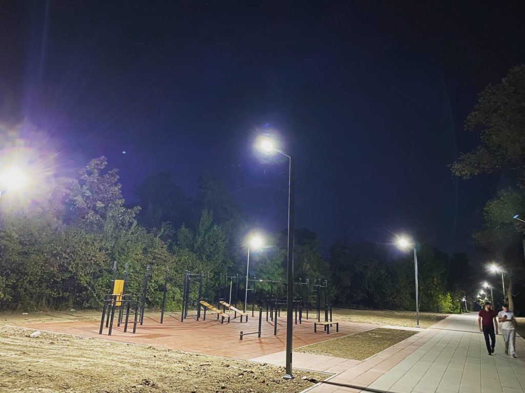 Освещение парка Долинск - Набережная Нальчик - ООО Лайт 7 - L7-----