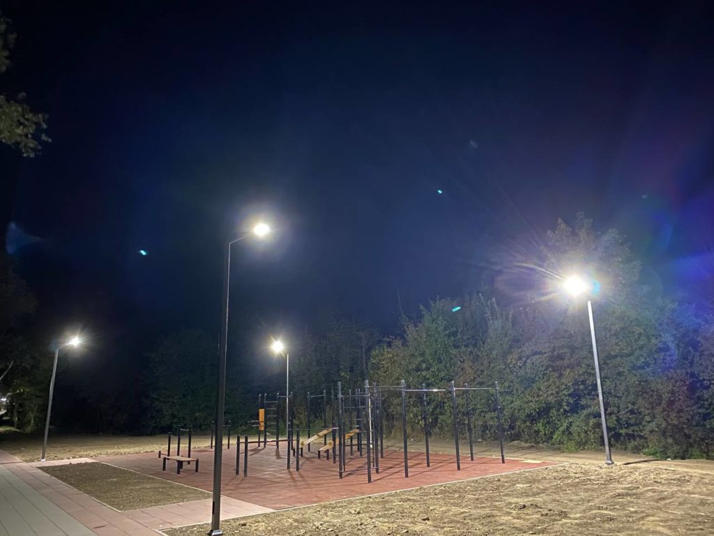 Освещение парка Долинск - Набережная Нальчик - ООО Лайт 7 - L7 ----